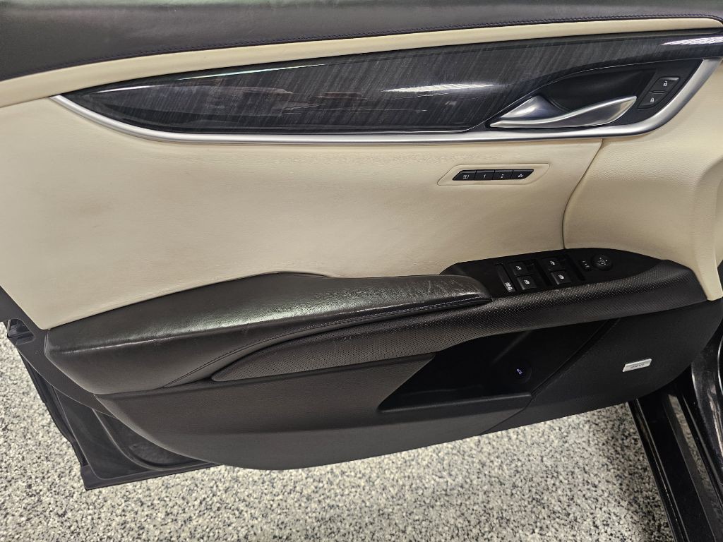 2014 Cadillac XTS Image 9