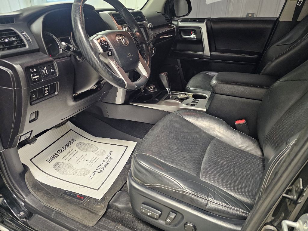2016 Toyota 4Runner Image 10
