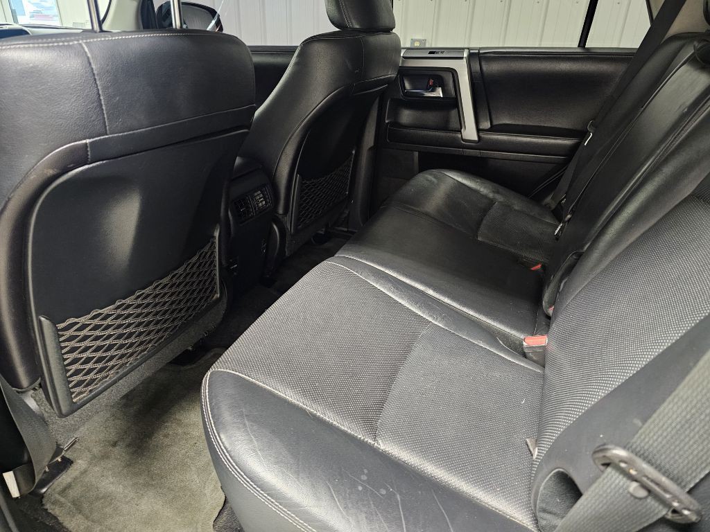 2016 Toyota 4Runner Image 12