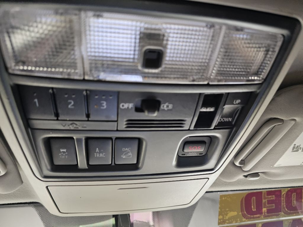 2016 Toyota 4Runner Image 21
