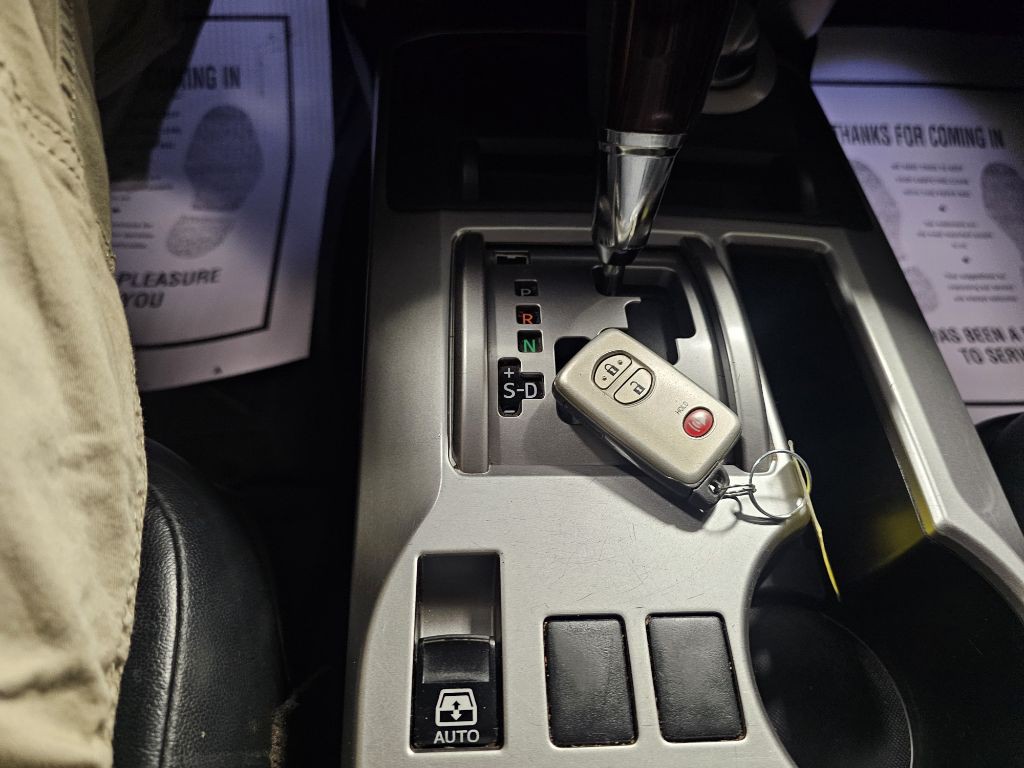 2016 Toyota 4Runner Image 22