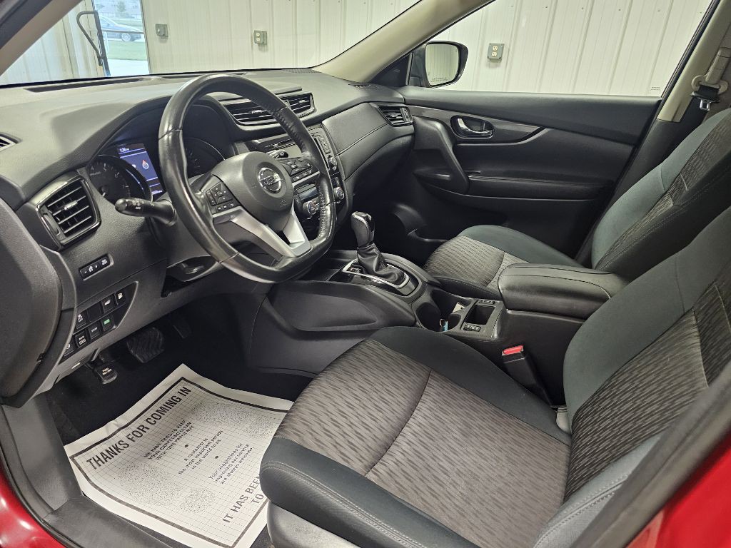 2018 Nissan Rogue Image 10