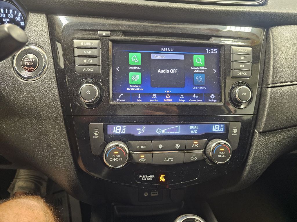 2018 Nissan Rogue Image 24