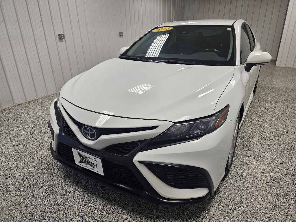 2024 Toyota Camry Image 6