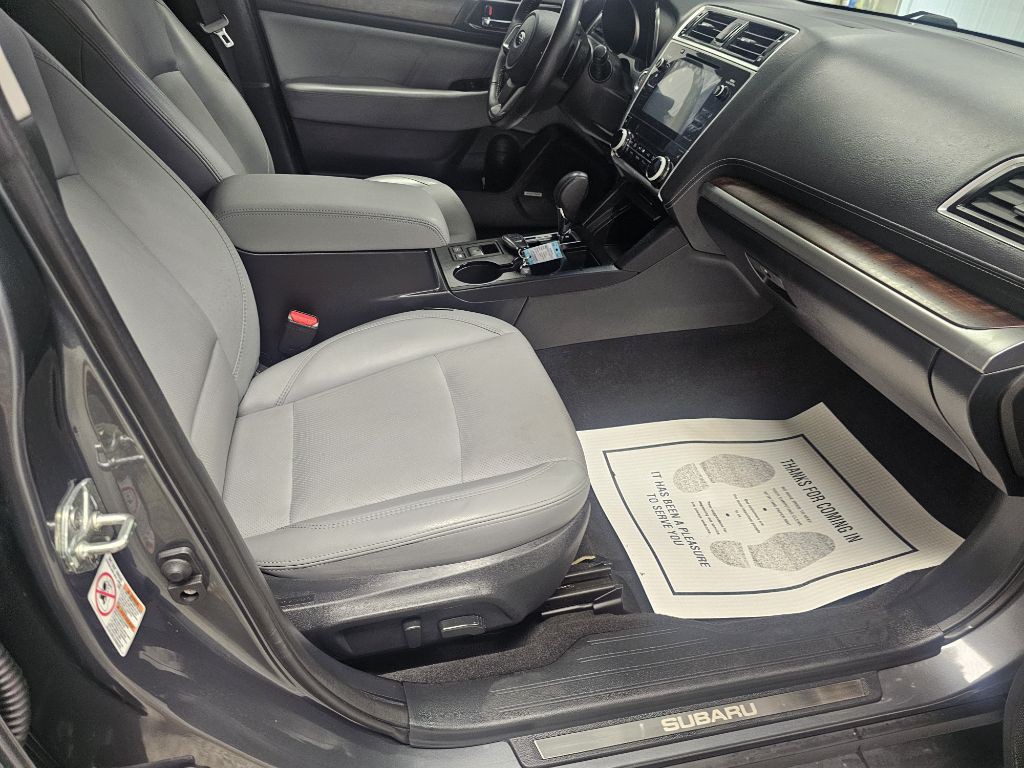 2018 Subaru Outback Image 17