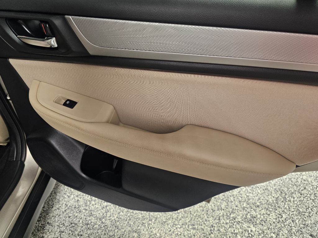 2017 Subaru Outback Image 13