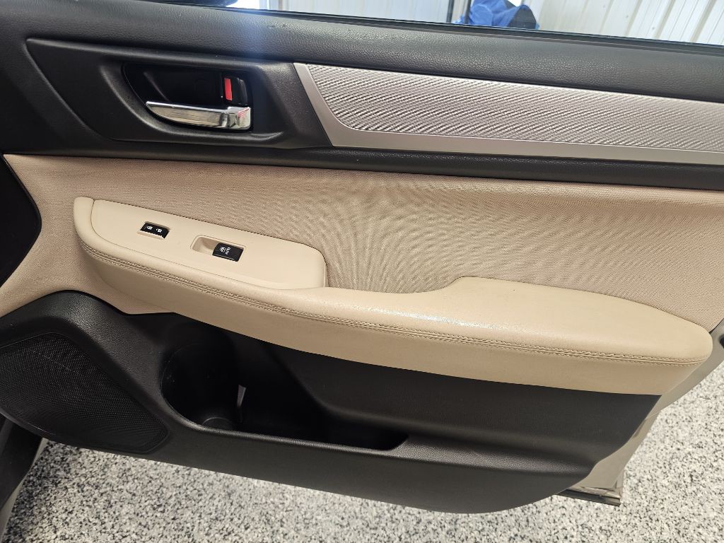 2017 Subaru Outback Image 15
