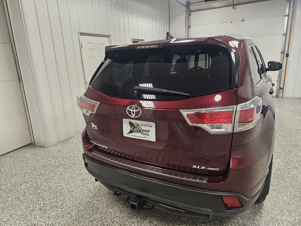 2016 Toyota Highlander Image 5