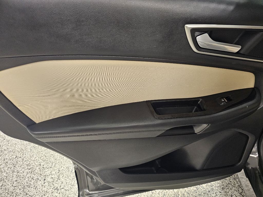 2015 Ford Edge Image 10