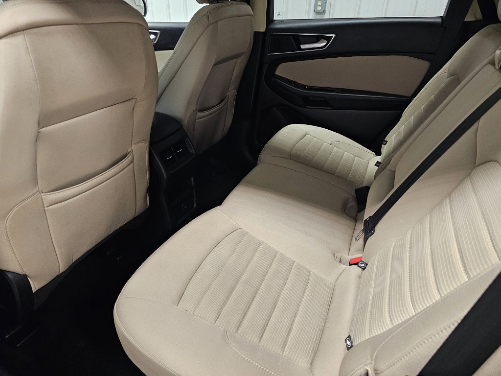 2015 Ford Edge Image 11
