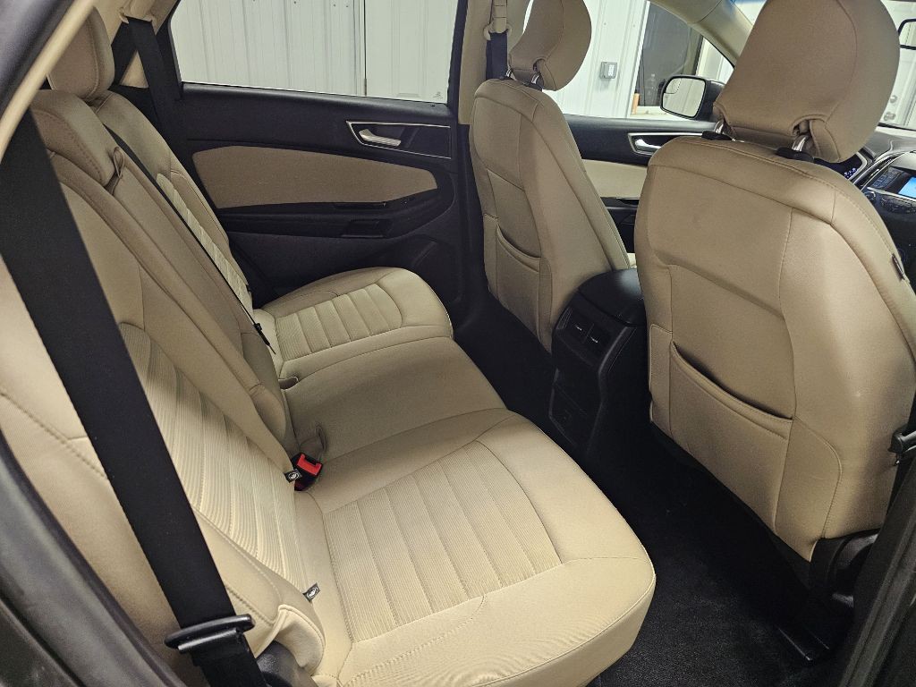 2015 Ford Edge Image 14