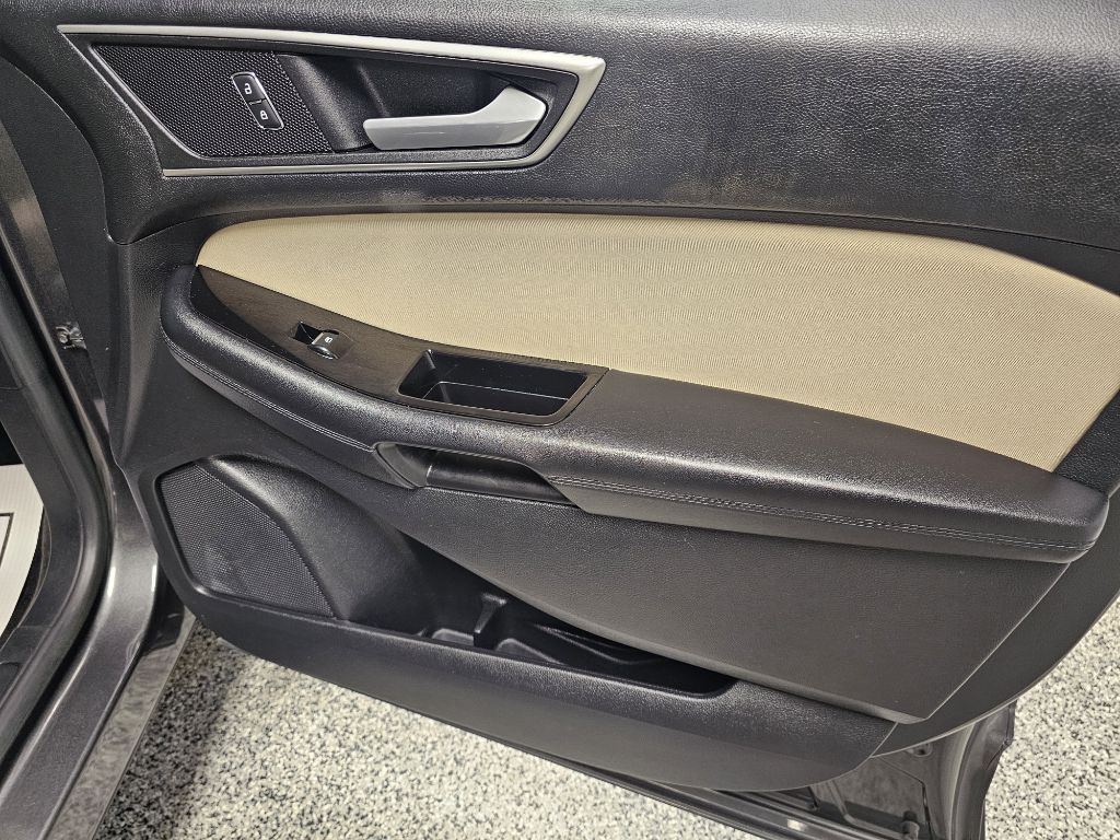 2015 Ford Edge Image 15