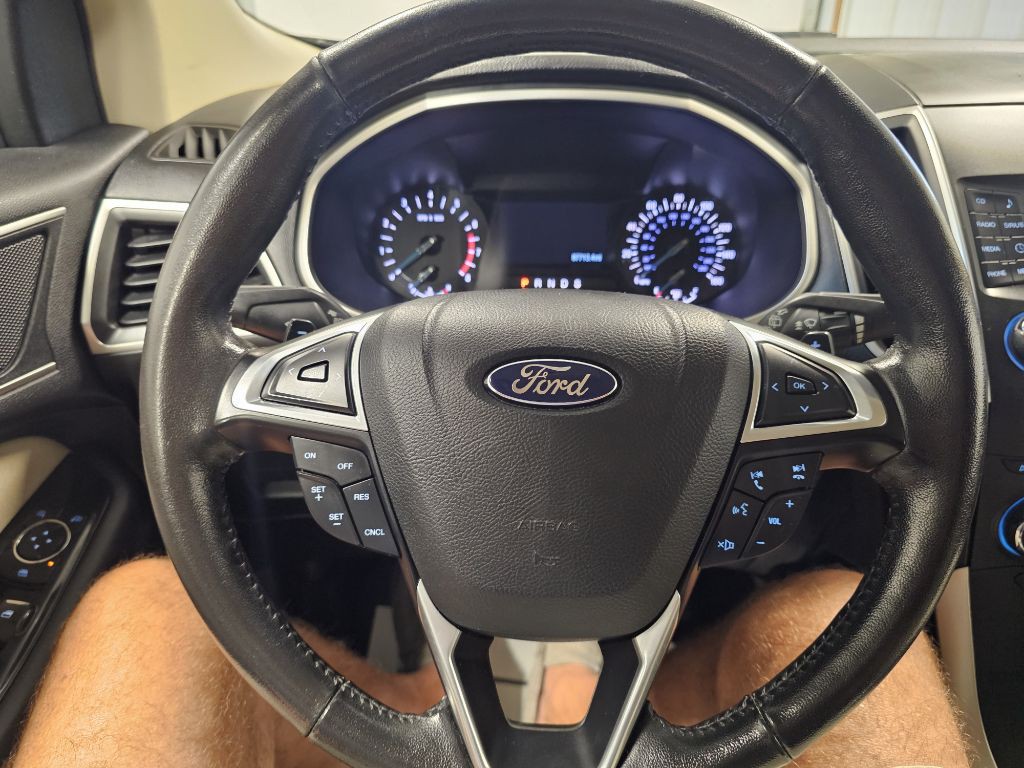 2015 Ford Edge Image 17
