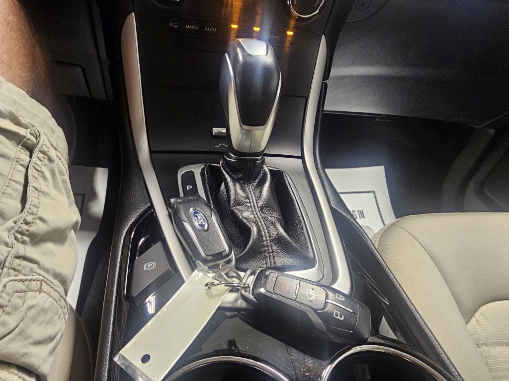 2015 Ford Edge Image 20
