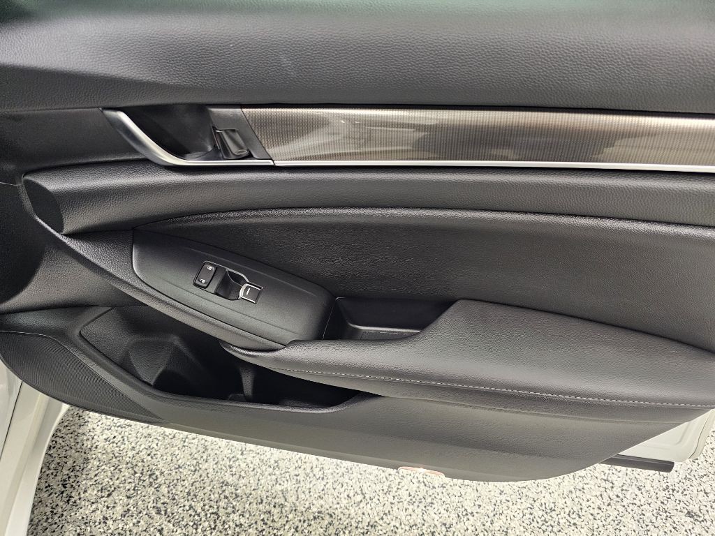 2020 Honda Accord Image 14