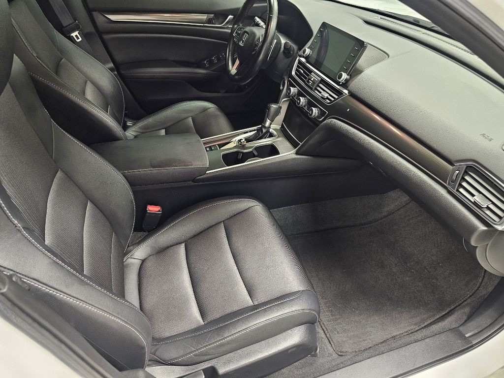 2020 Honda Accord Image 17