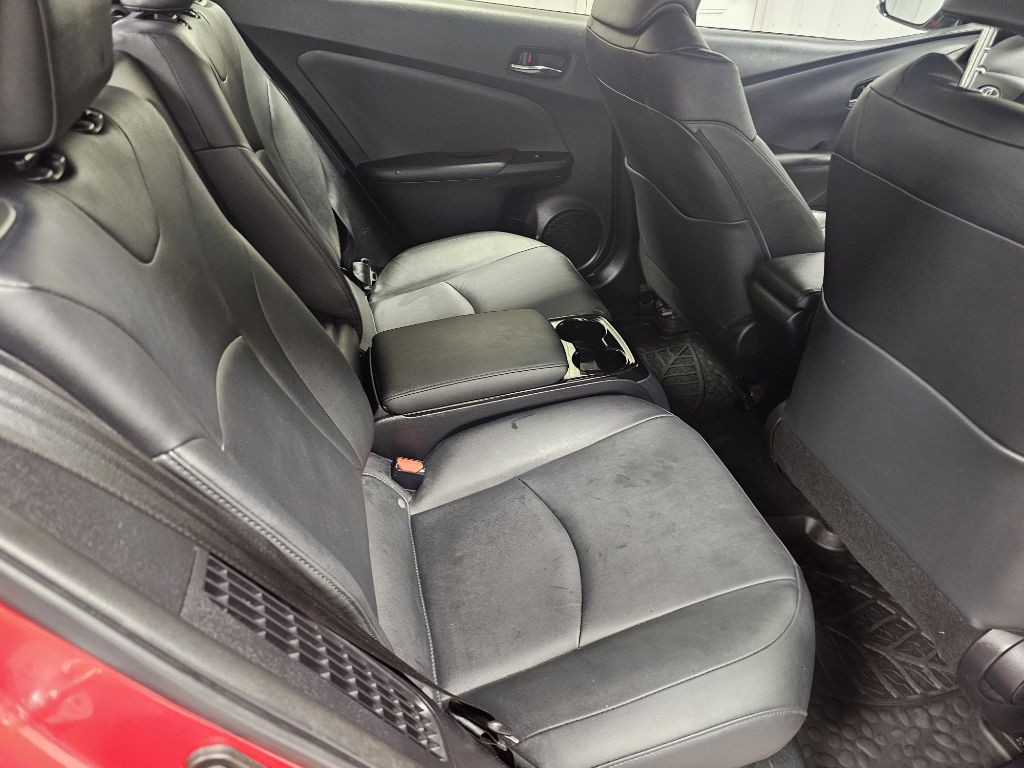 2017 Toyota Prius Image 14