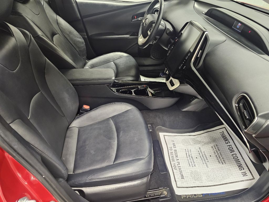 2017 Toyota Prius Image 16