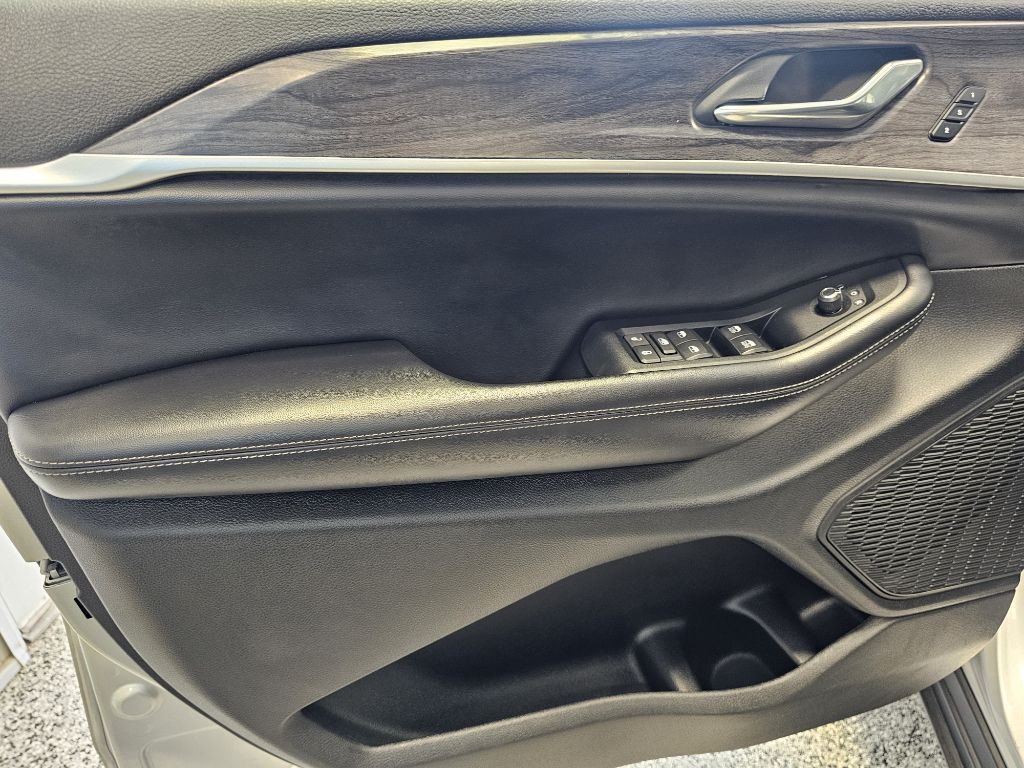 2024 Jeep Grand Cherokee Image 8