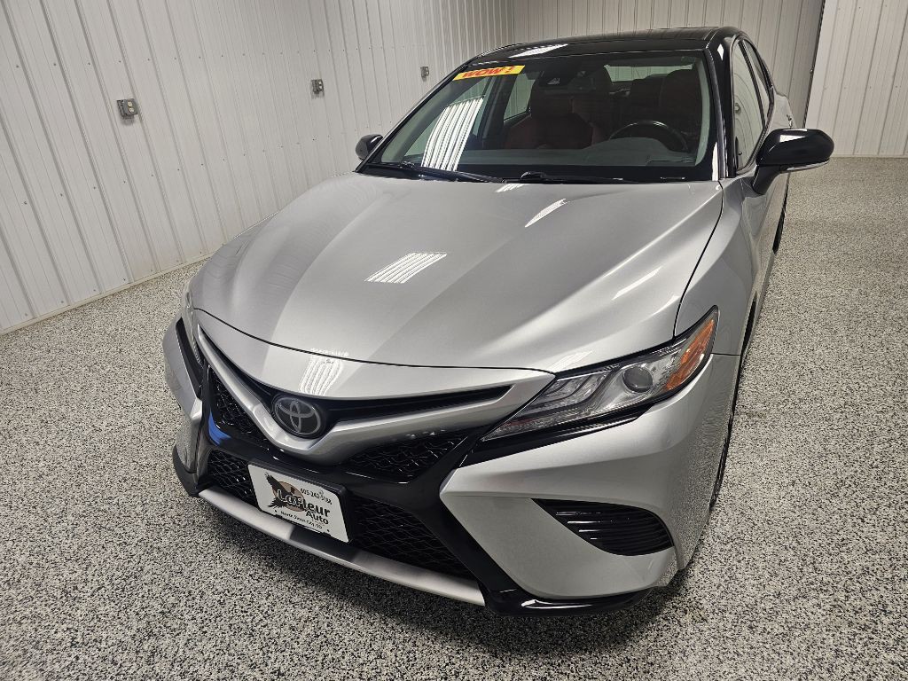 2019 Toyota Camry Image 3