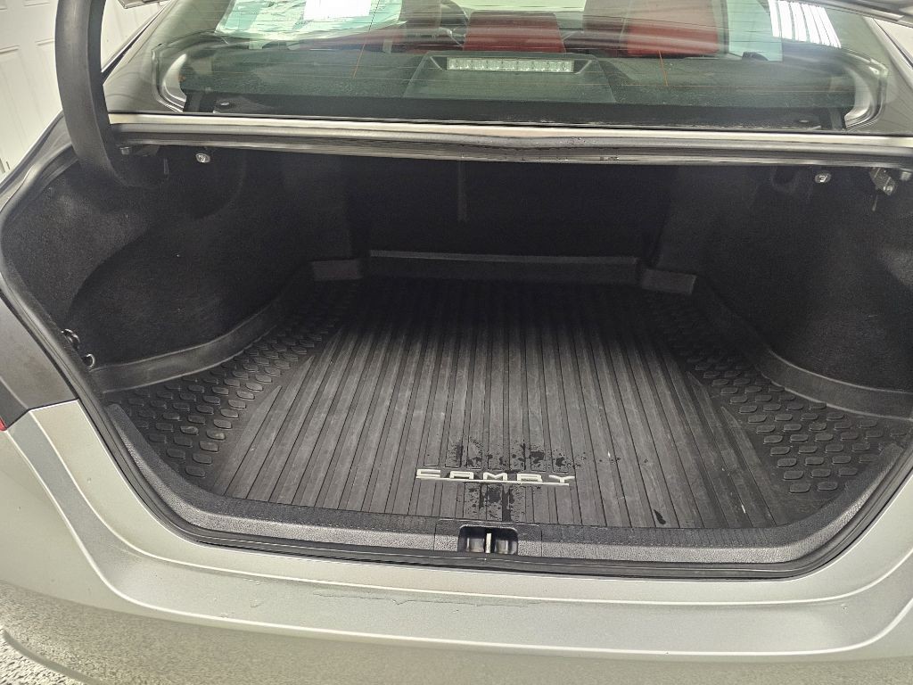 2019 Toyota Camry Image 13