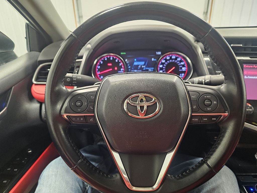 2019 Toyota Camry Image 18