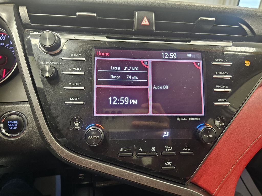2019 Toyota Camry Image 21