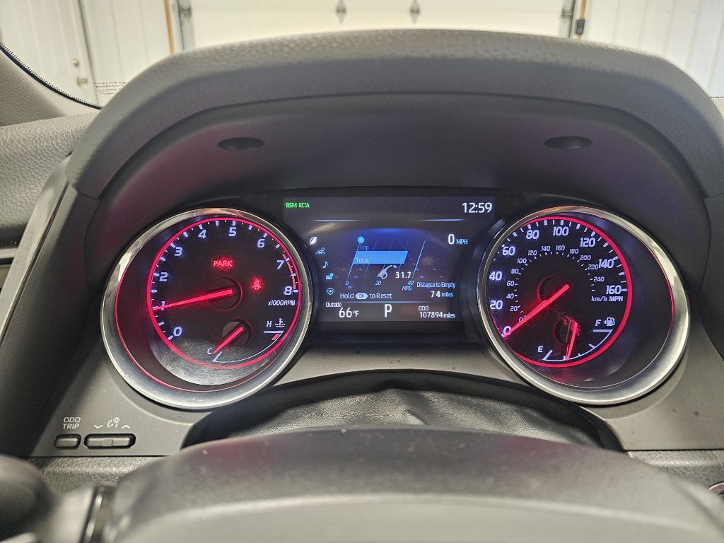 2019 Toyota Camry Image 23