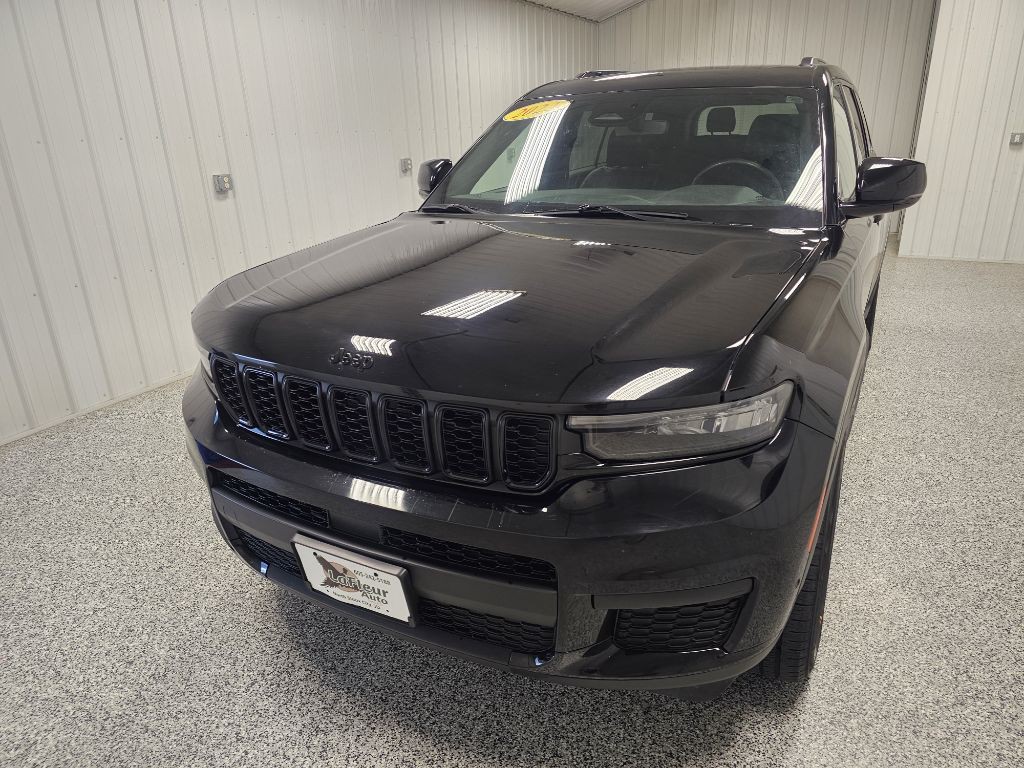 2023 Jeep Grand Cherokee Image 3