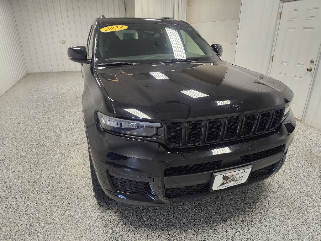 2023 Jeep Grand Cherokee Image 4