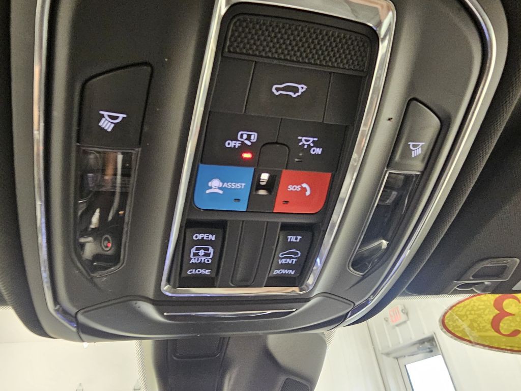 2023 Jeep Grand Cherokee Image 22