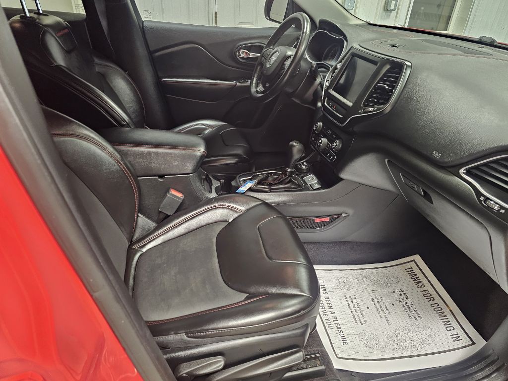 2019 Jeep Cherokee Image 17