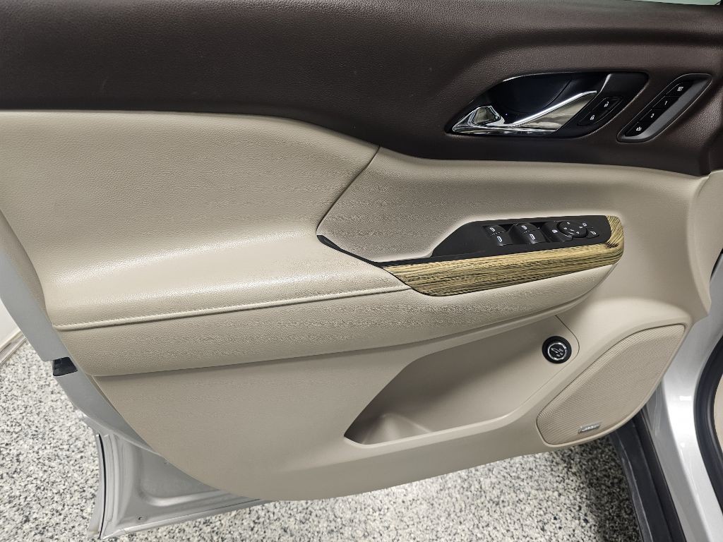 2018 GMC Acadia Image 8