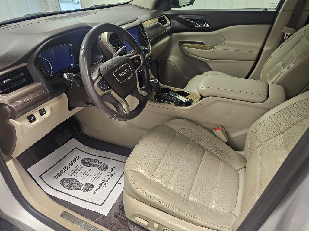 2018 GMC Acadia Image 9