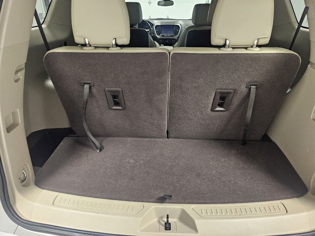 2018 GMC Acadia Image 13