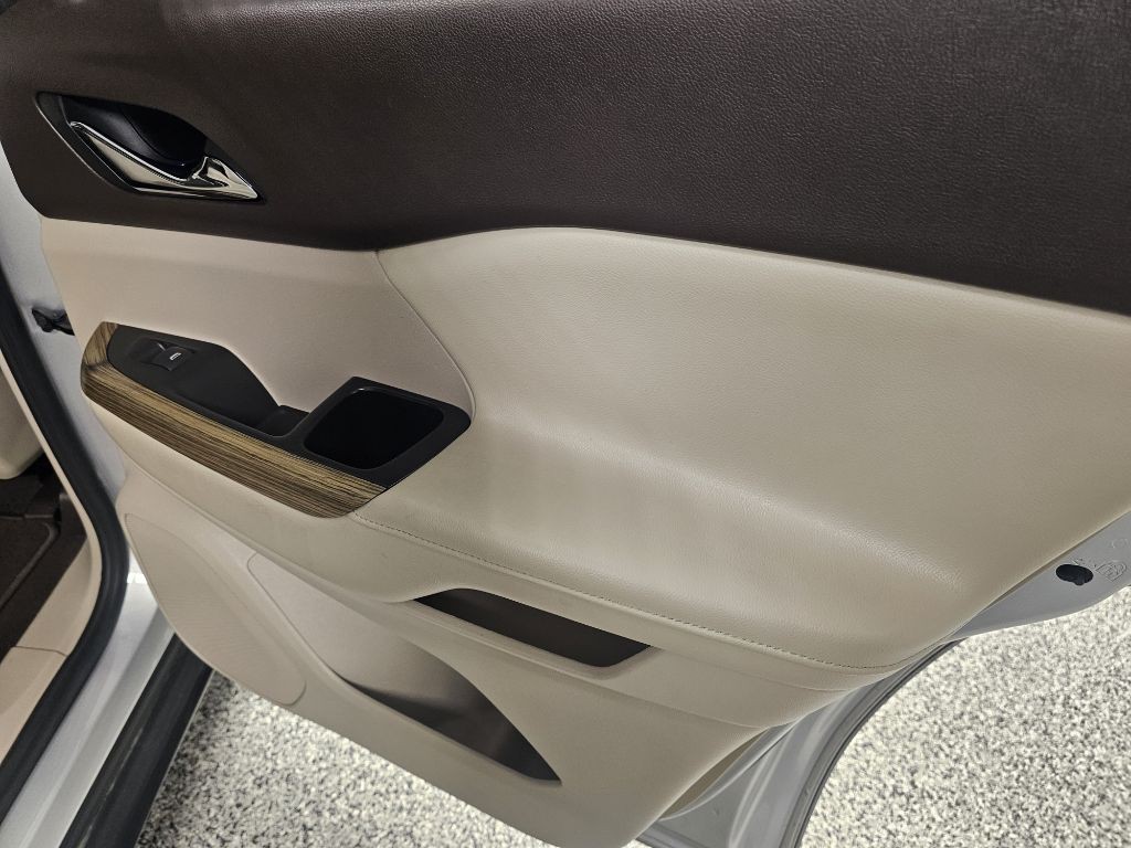 2018 GMC Acadia Image 15