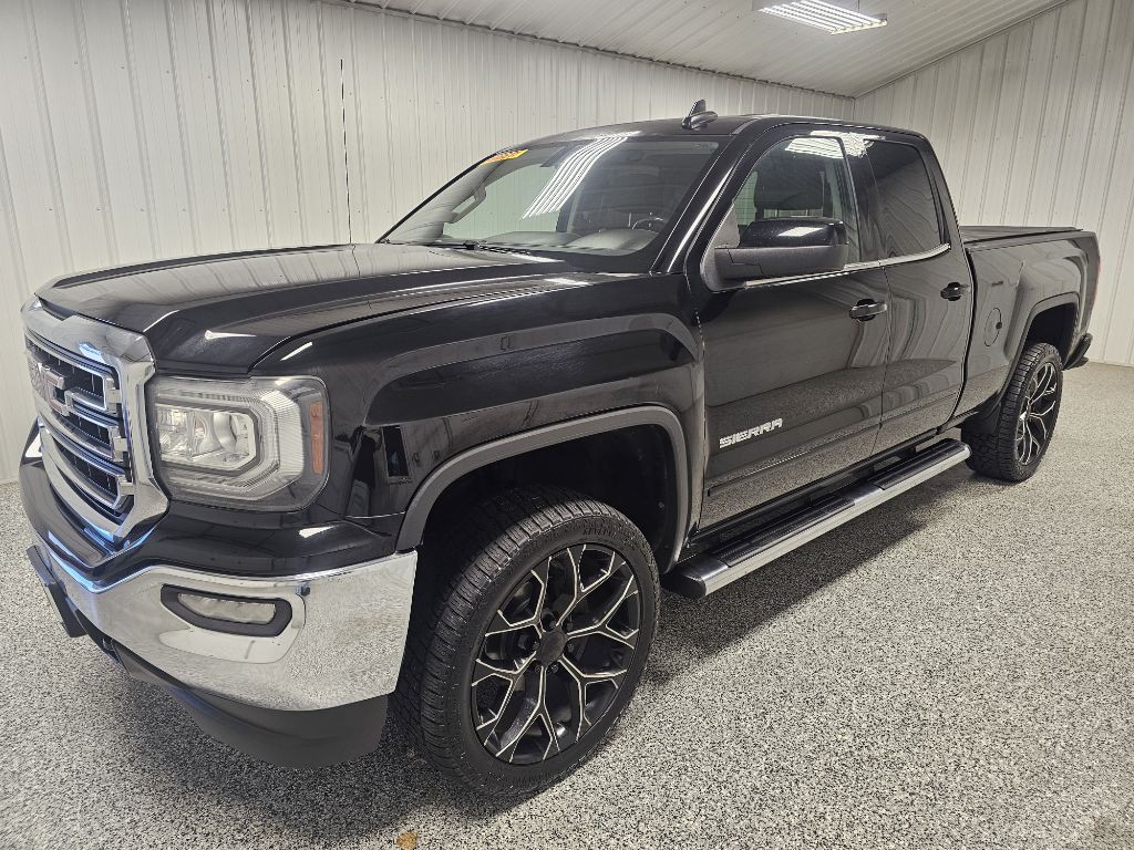 2016 GMC Sierra Image 1