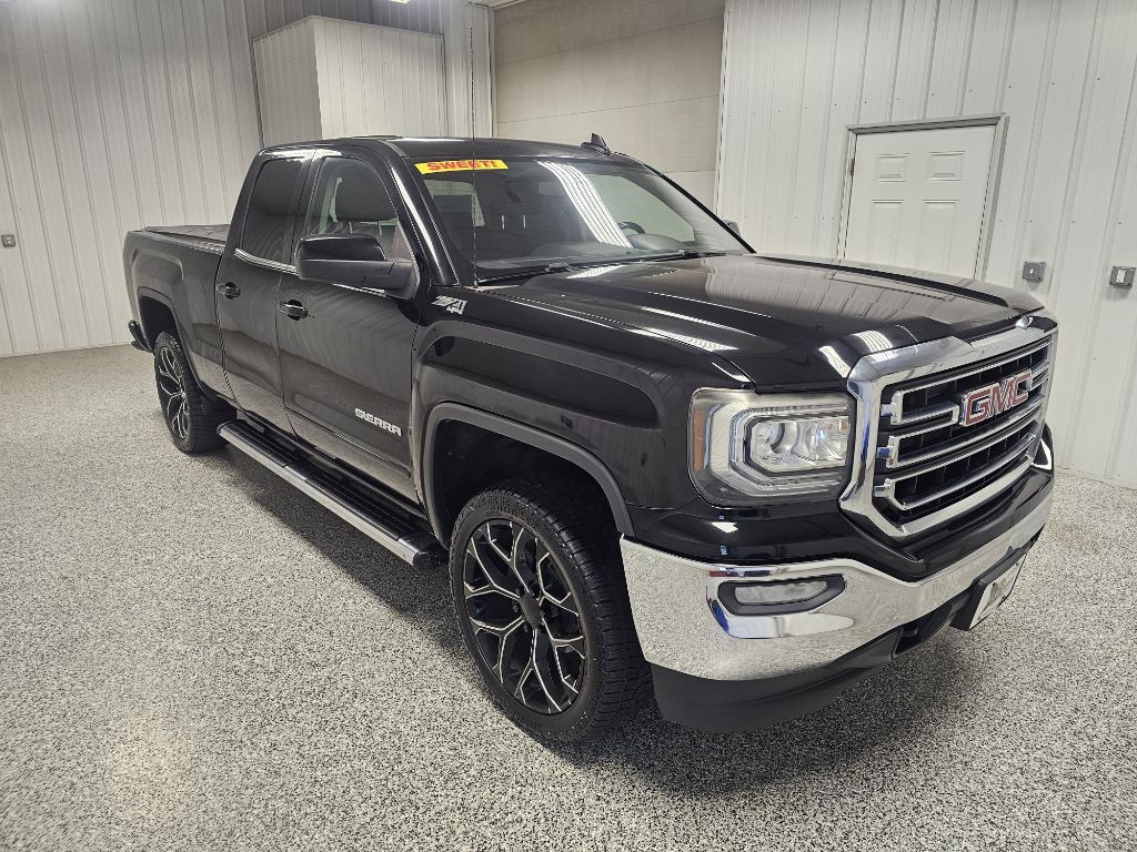 2016 GMC Sierra Image 2