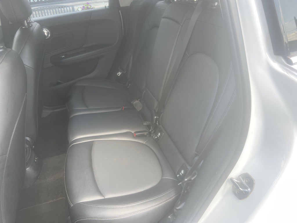 2019 MINI Cooper Image 11