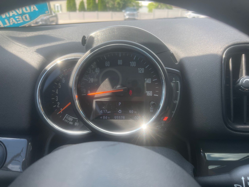 2019 MINI Cooper Image 15