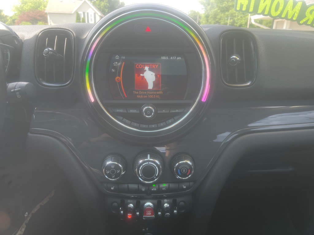 2019 MINI Cooper Image 19