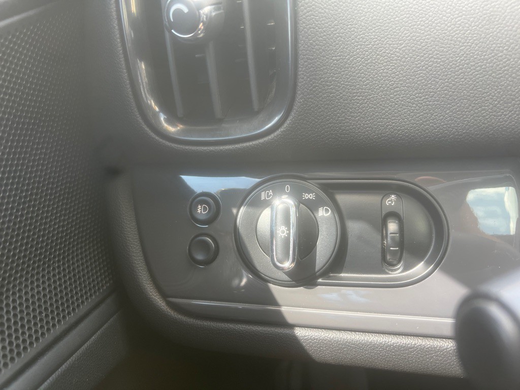 2019 MINI Cooper Image 27