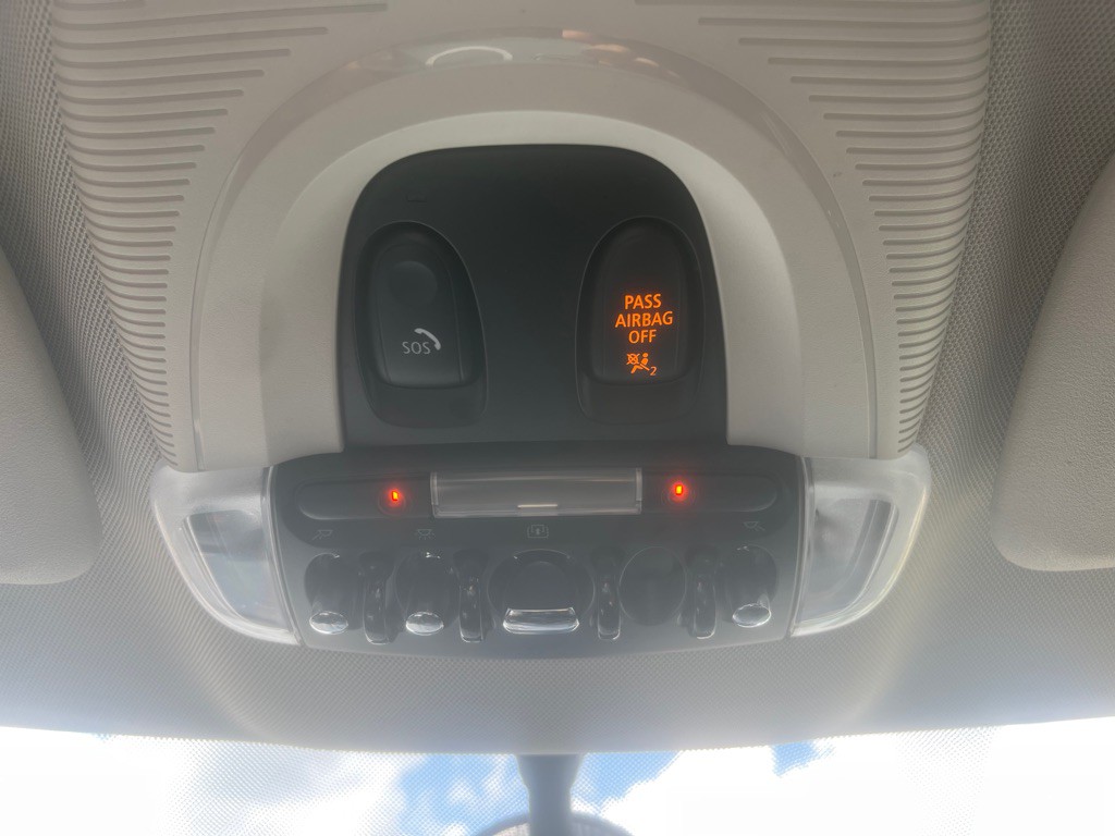 2019 MINI Cooper Image 28