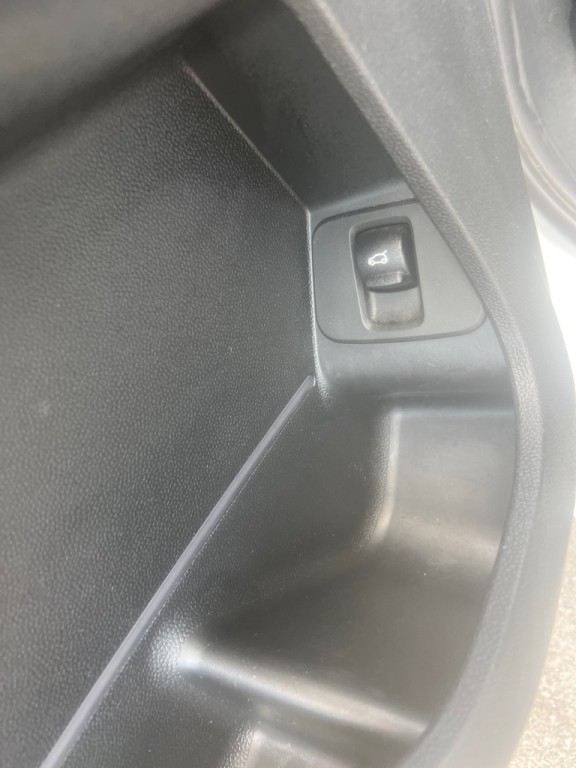 2019 MINI Cooper Image 31