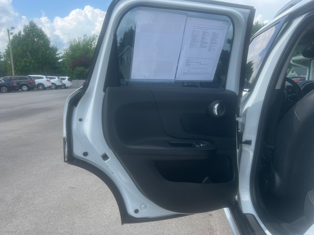 2019 MINI Cooper Image 34