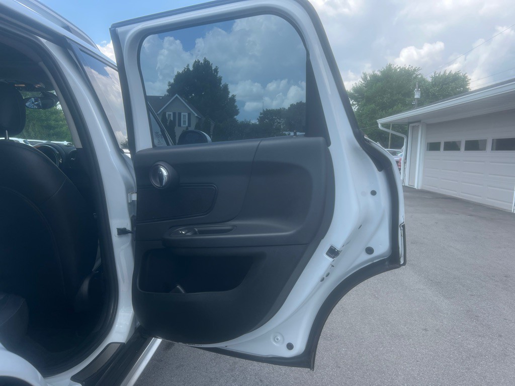 2019 MINI Cooper Image 35