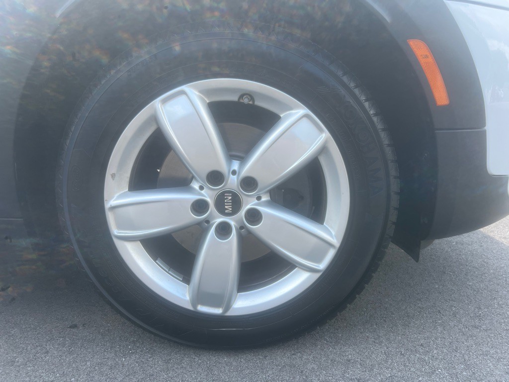 2019 MINI Cooper Image 40