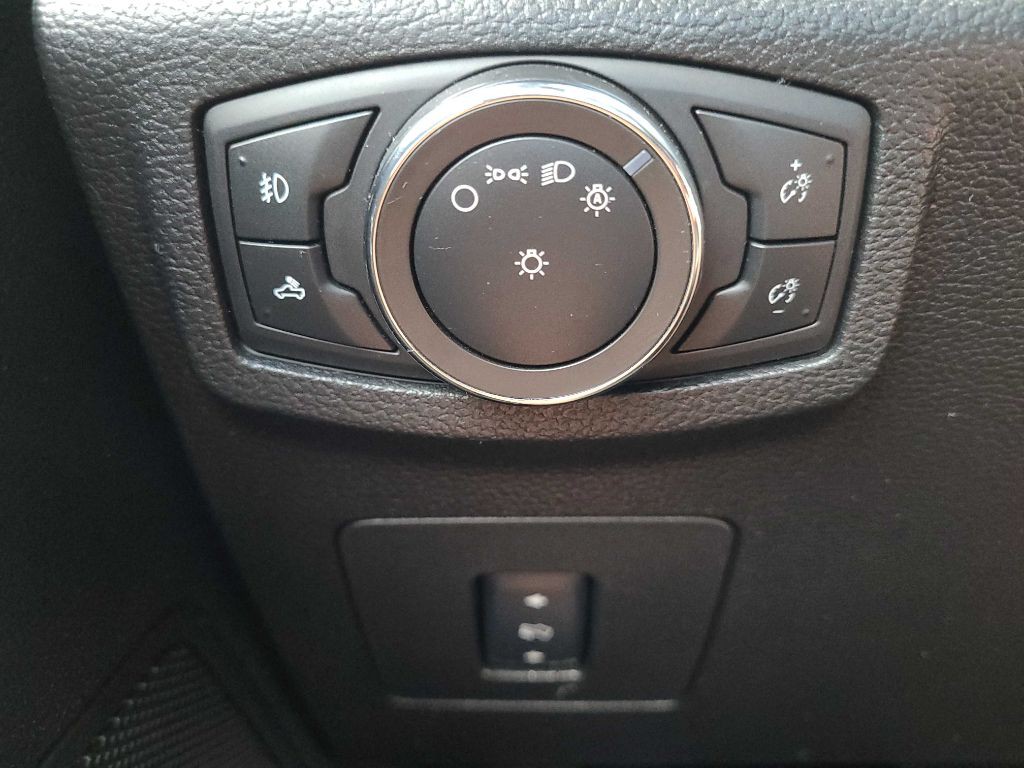 2017 Ford F-150 Image 18