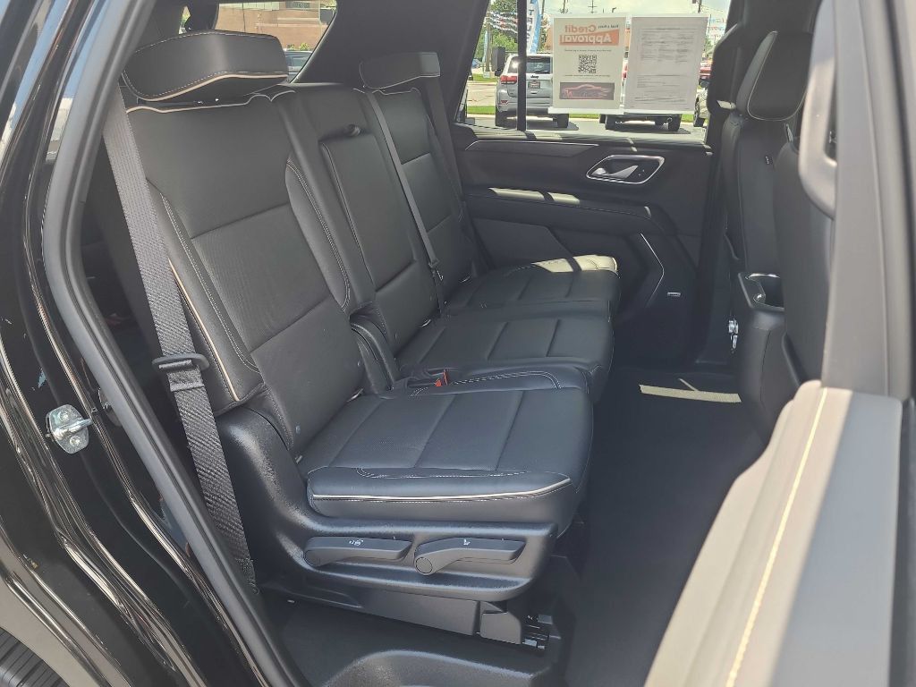 2022 GMC Yukon Image 12