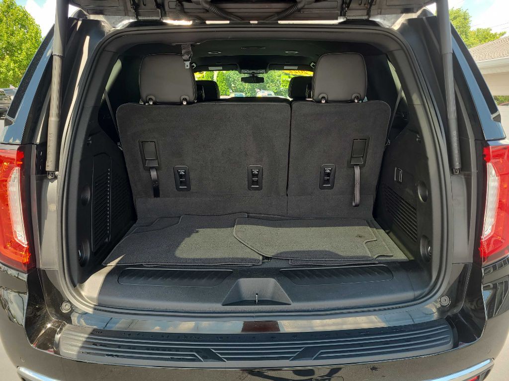 2022 GMC Yukon Image 14